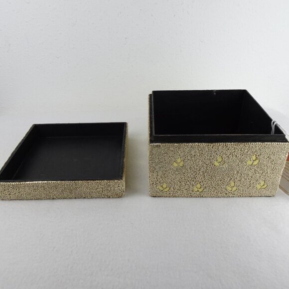 Beaded Wood Jewelry Storage Trinket Box Handcrafted Parrots Bird Theme - Picture 10 of 13